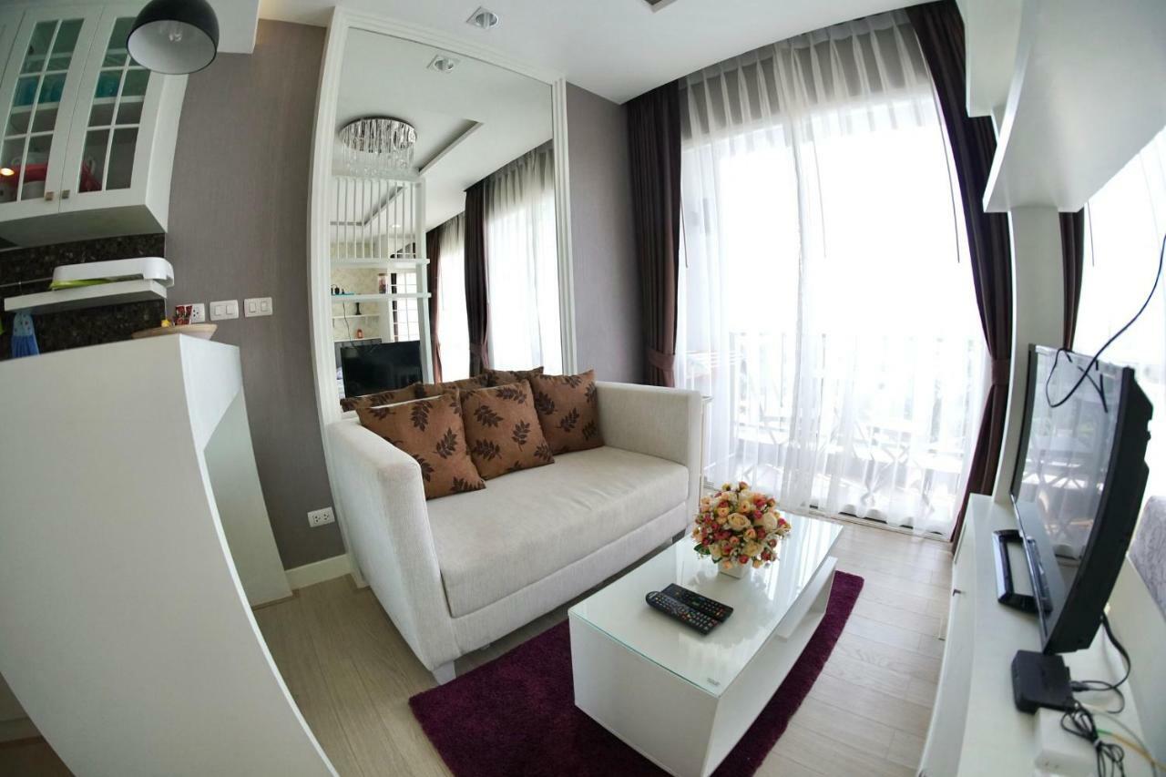 The Patio Bangsaen Apartment Exterior foto