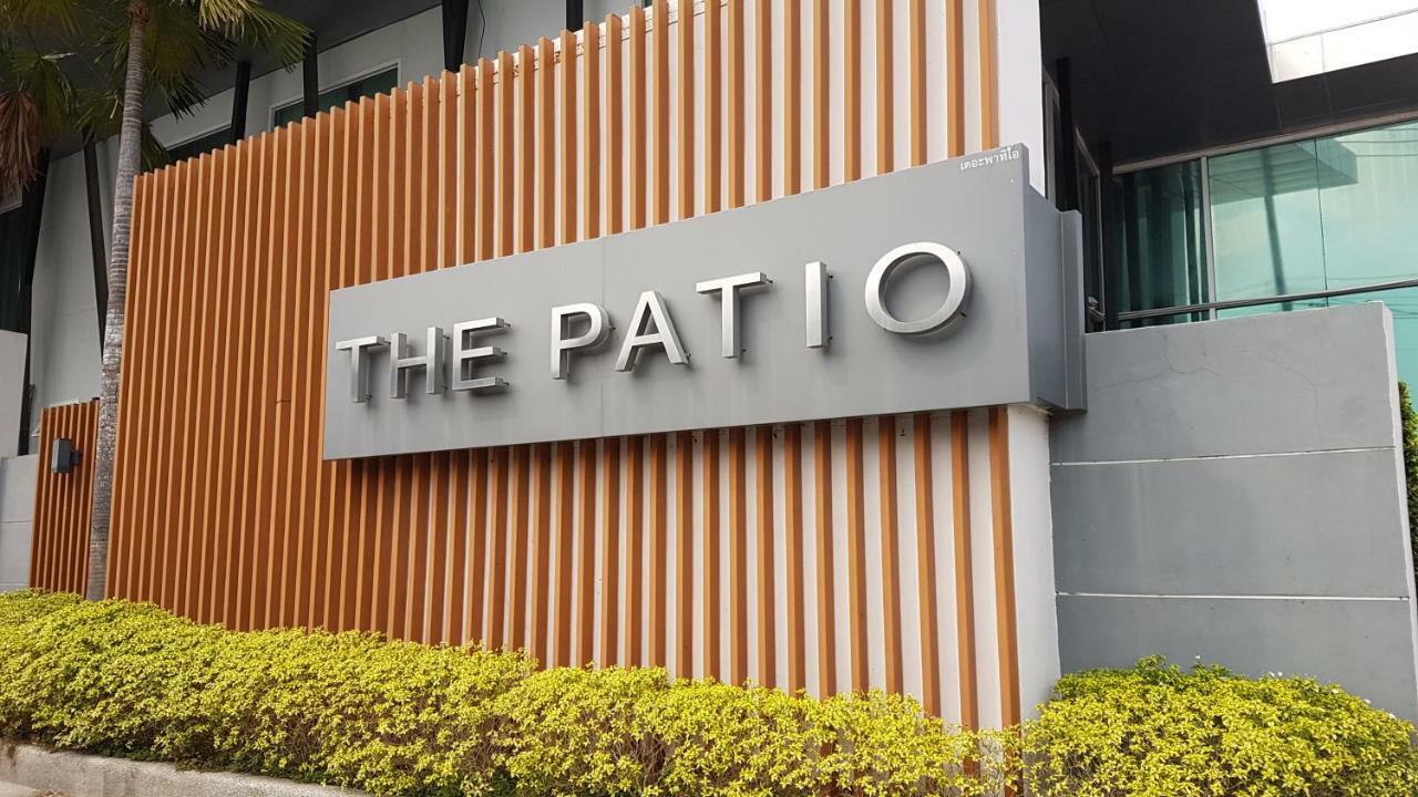 The Patio Bangsaen Apartment Exterior foto